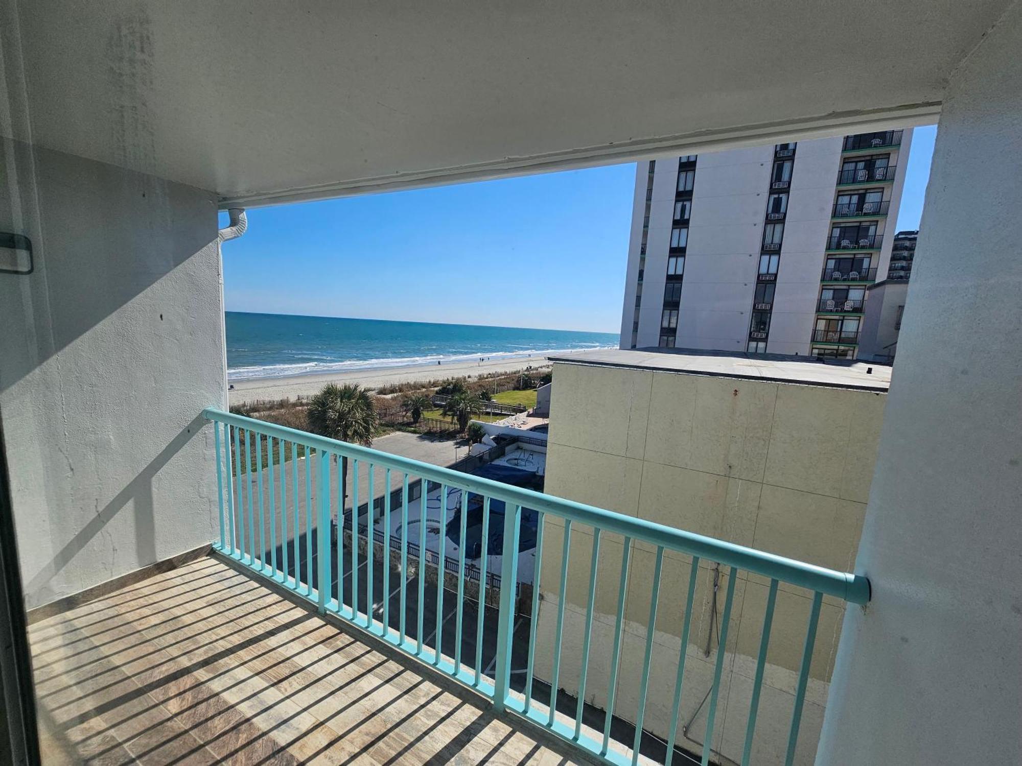 Southern Breeze Ocean Front Hotel Myrtle Beach Exterior photo